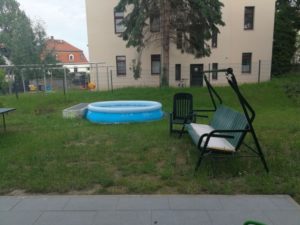 Terrasse und Gartenanteil