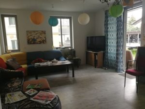 Wohnzimmer mit viel Sitzfläche
